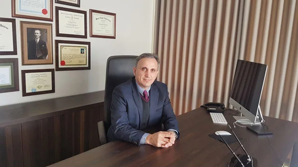 Prof. Dr. Tarık Kızıltan Adana Kalp Damar Cerrahisi Doktoru
